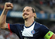 开云平台-当大苹果城的坚韧照亮浦江夜空，詹姆斯关键先生本色与尼克斯的翻盘启示