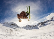 开云官网-篮网稳如磐石击沉快船，马克西关键先生本色尽显