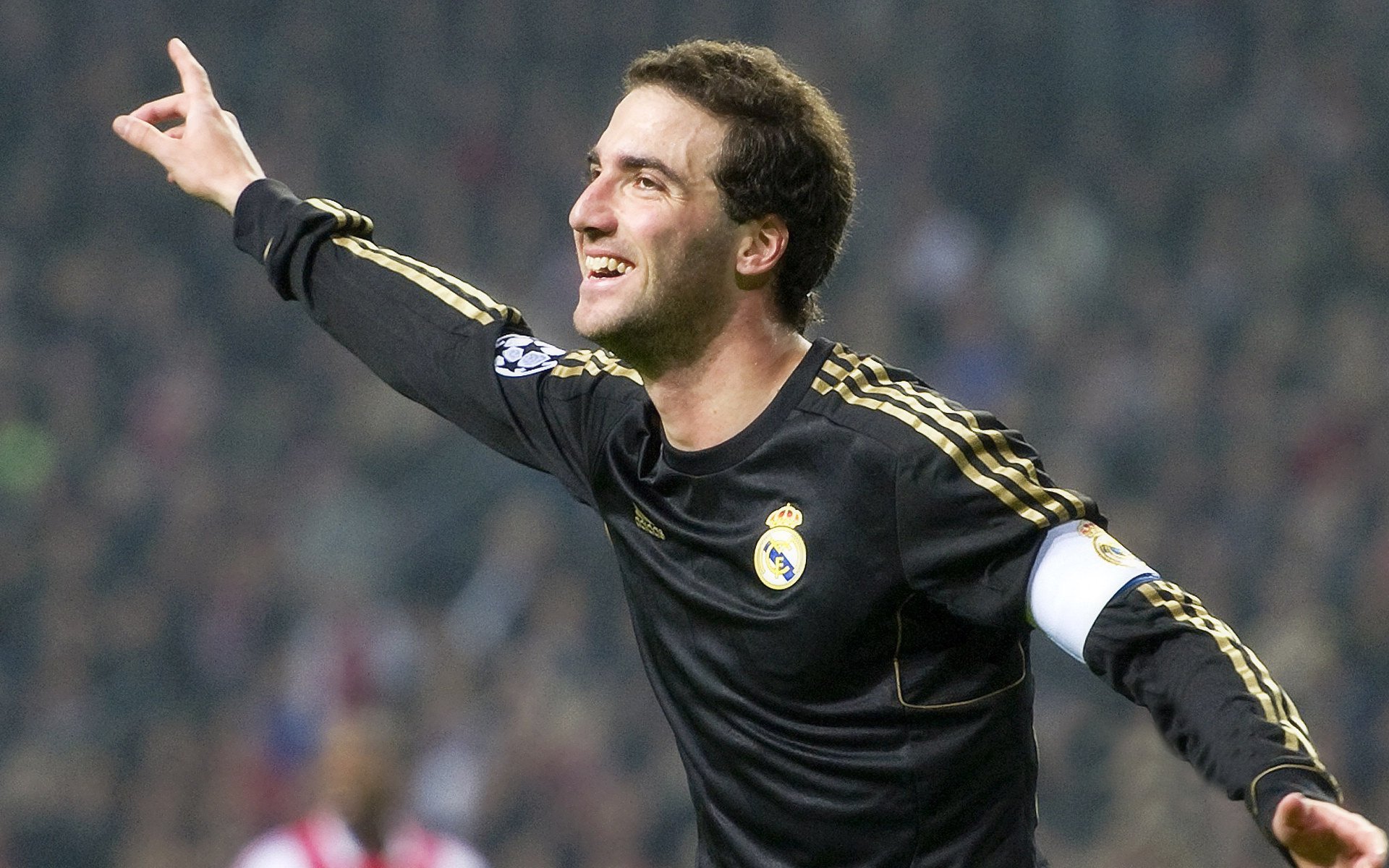 克瓦拉茨赫利亚的爆发，格鲁吉亚闪电如何撕裂马竞的比利时节奏铁幕